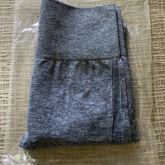 Seamless leggings - Picture 2 of 8